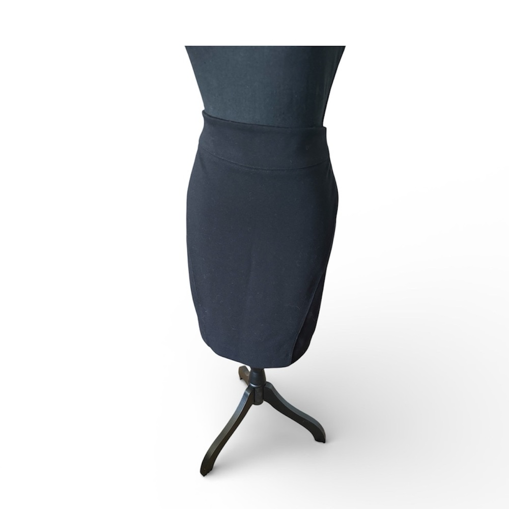 LOFT Classic Black Pencil Skirt, size 6